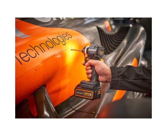 Шуруповерт DeWALT McLaren F1 TEAM LIMITED EDITION, 18V, АКБ 2x5Ah, 205Нм, 1000-2800-3250об/хв, кейс, ЗП, 1.0кг (DCF85MP2T), зображення 7