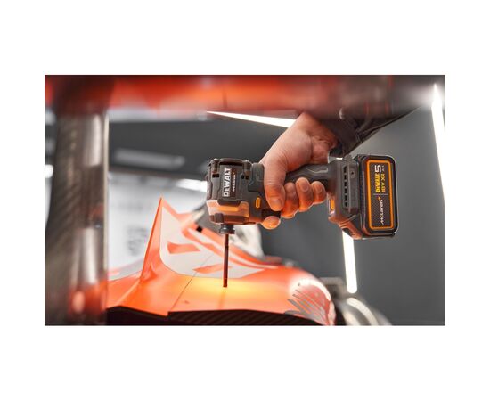 Шуруповерт DeWALT McLaren F1 TEAM LIMITED EDITION, 18V, АКБ 2x5Ah, 205Нм, 1000-2800-3250об/хв, кейс, ЗП, 1.0кг (DCF85MP2T), зображення 8